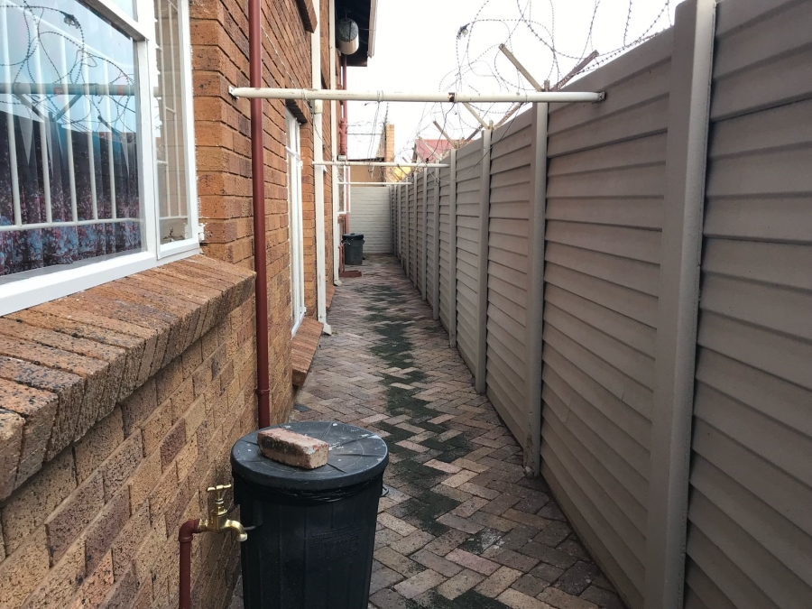 2 Bedroom Property for Sale in Potchefstroom North West